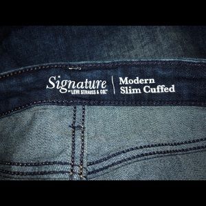 Levi Modern Slim fit cuffed capri